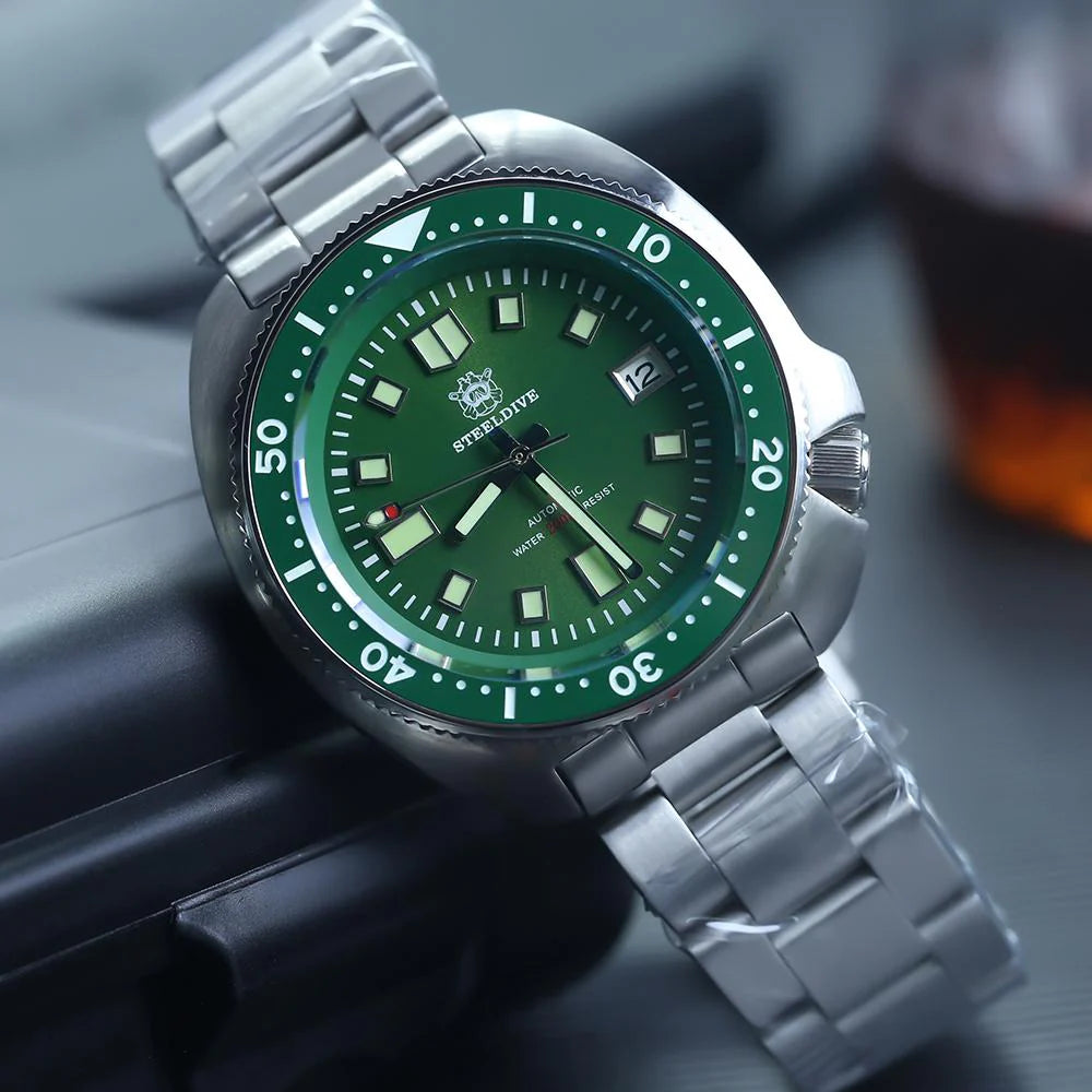 Steeldive "Captain Willard Turtle". Green Dial. NH35.